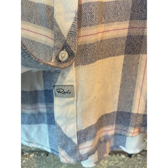 Rails Plaid pink and blue button up top Sz M - Picture 4 of 8